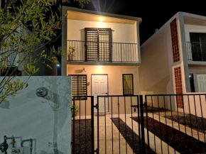 Bonita Casa en fraccionamiento privado cerca del aeropuerto